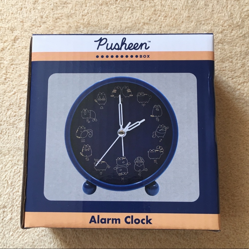 Pusheen alarm clock fall 2020 cosmic box